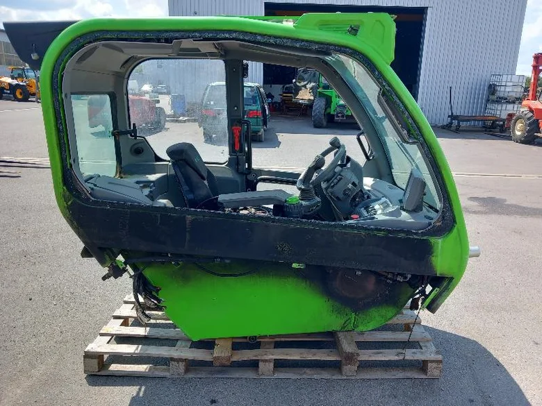 Cabine complète pour MERLO TF 42.7