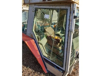 Porte pour MASSEY FERGUSON 3070