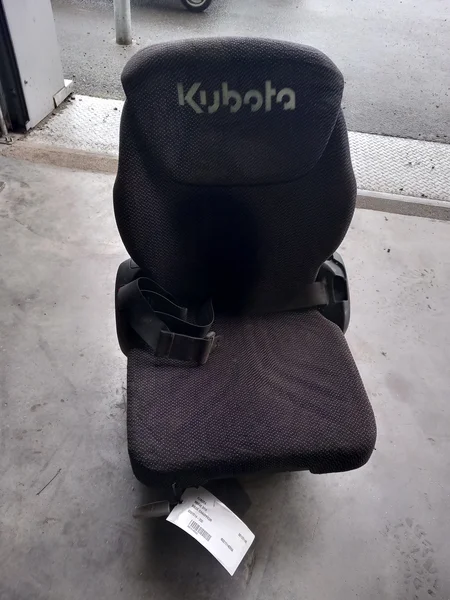 Siège pour KUBOTA M8540 DTH