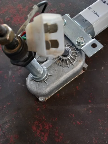 Moteur électrique pour VALMET T213
