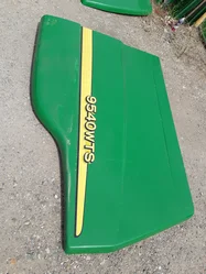 Panneau latéral pour JOHN-DEERE 9540 WTS