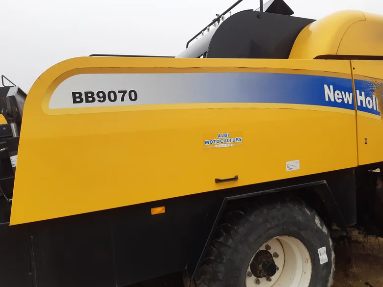 Panneau latéral pour NEW-HOLLAND BB 9070