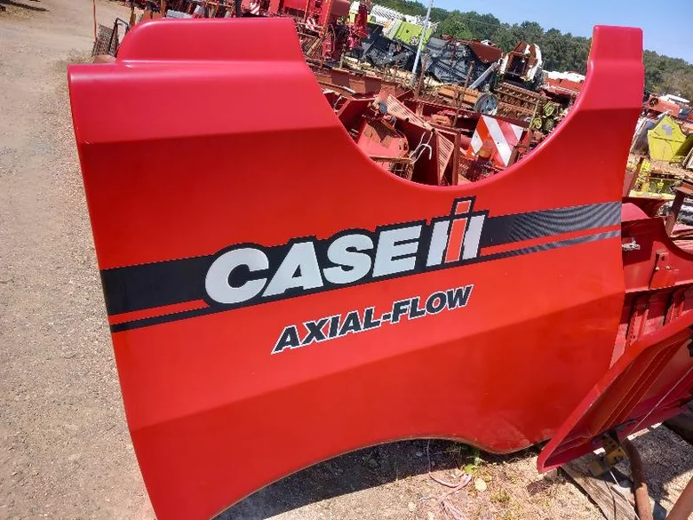 Panneau latéral pour CASE IH AXIAL-FLOW 8010