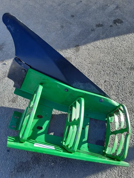 Marche pied pour JOHN-DEERE 6120 M