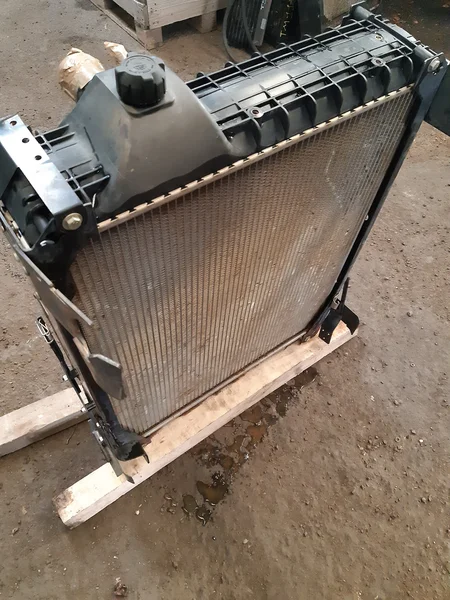Cooling system for NEW-HOLLAND T7040