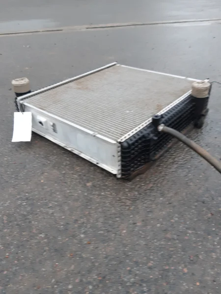 Cooling system for JOHN-DEERE 6120 M