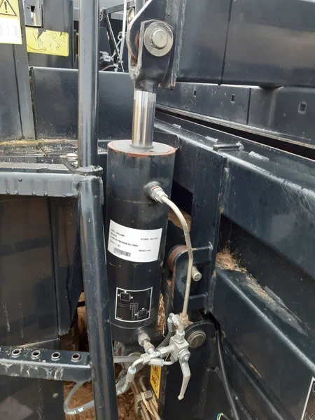 Cilindro hidráulico para NEW-HOLLAND BB 9070