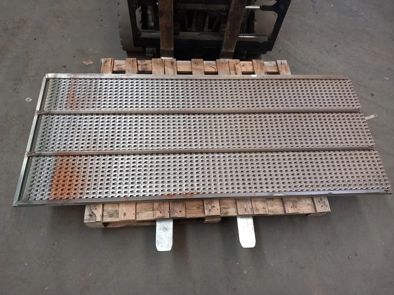Grille et pré-grille pour CLAAS LEXION 600