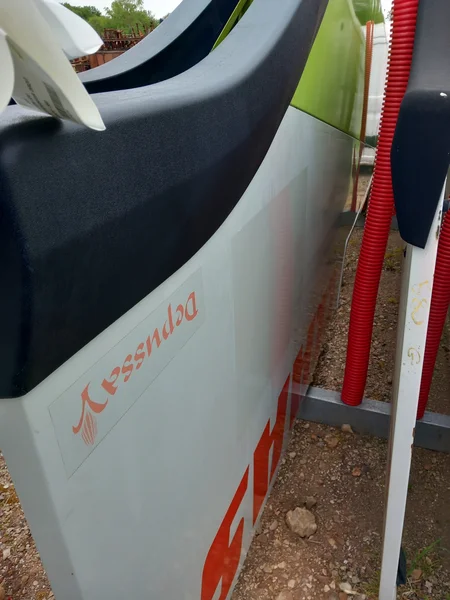 Panneau latéral pour CLAAS LEXION 600
