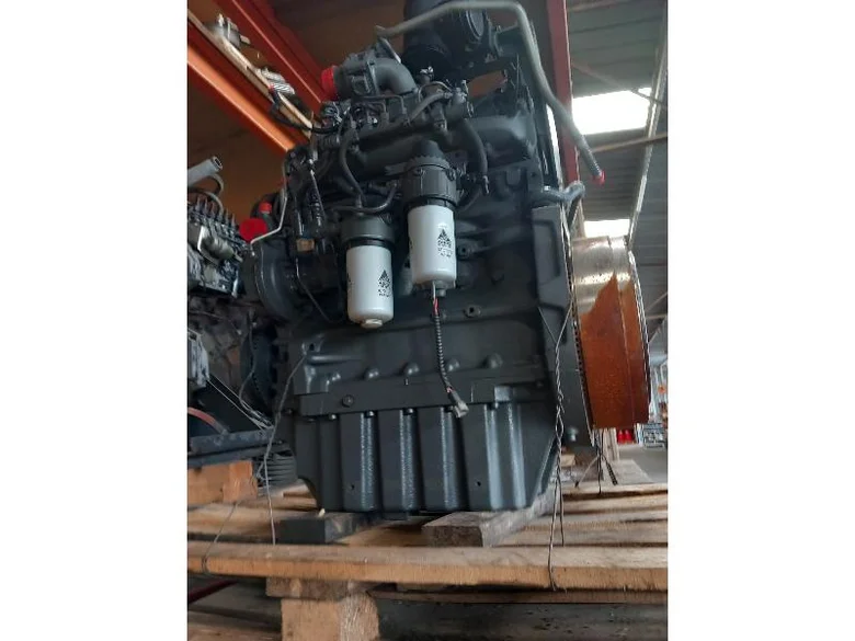 Moteur complet pour VALTRA A104