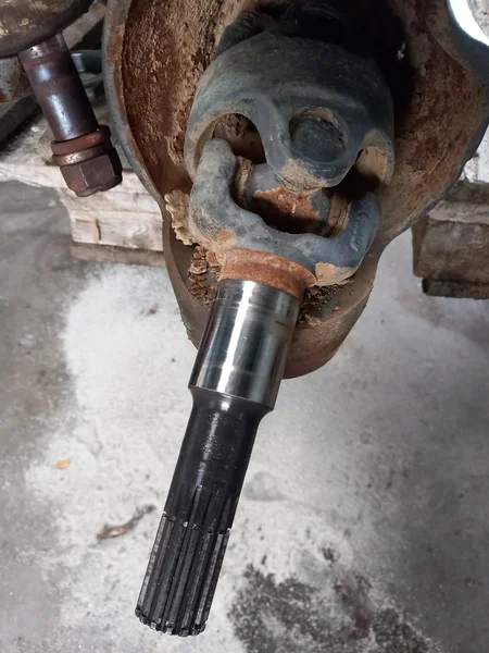 Arbre de roue pour NEW-HOLLAND TM 135