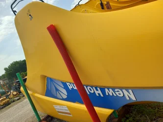 Panneau latéral pour NEW-HOLLAND CR 980