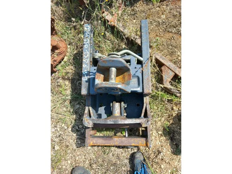 Attelage pour NEW-HOLLAND TM 150