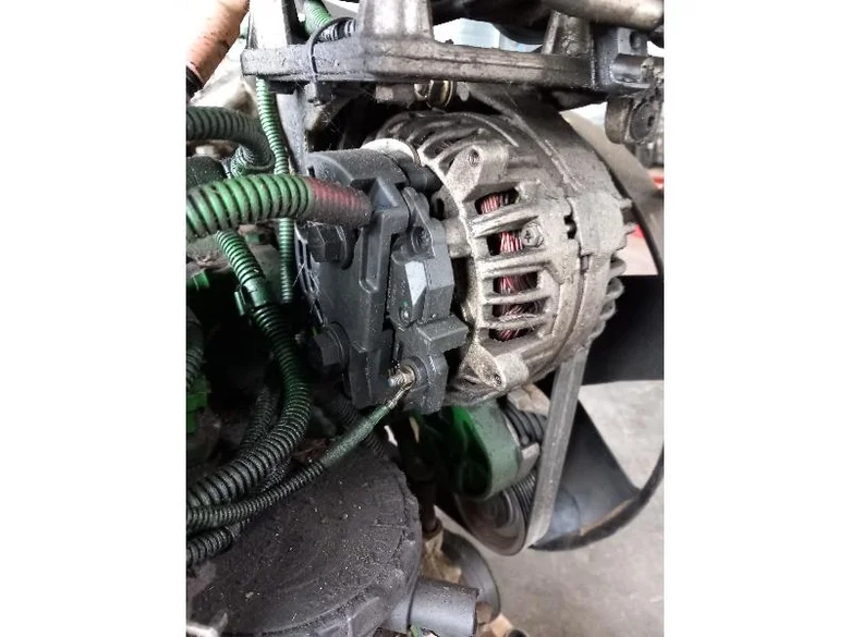 Alternateur pour JOHN-DEERE 6115 R
