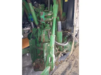 Relevage avant pour JOHN-DEERE 6115 R