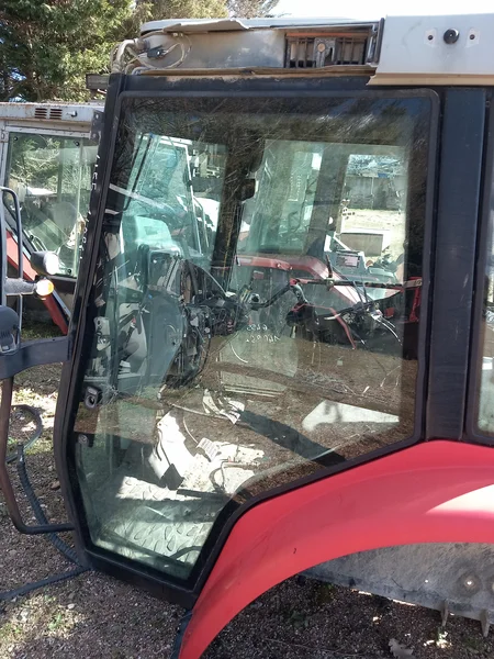 Porte pour MASSEY FERGUSON 6455