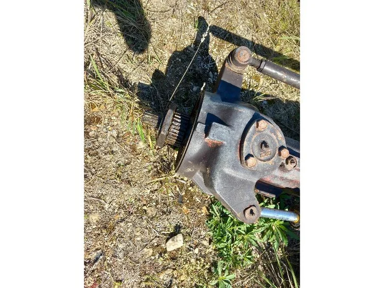 Pivot pour FIAT F100