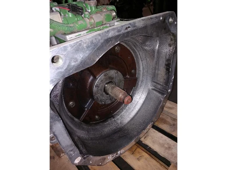 Sortie moteur pour JOHN-DEERE 9780 CTS