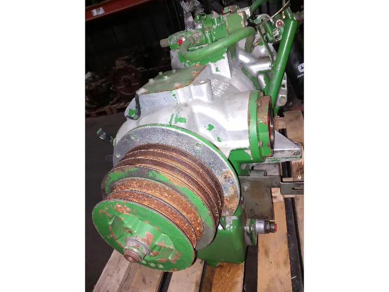 Sortie moteur pour JOHN-DEERE 9780 CTS