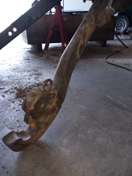 Bras inférieur pour CLAAS AXION 840