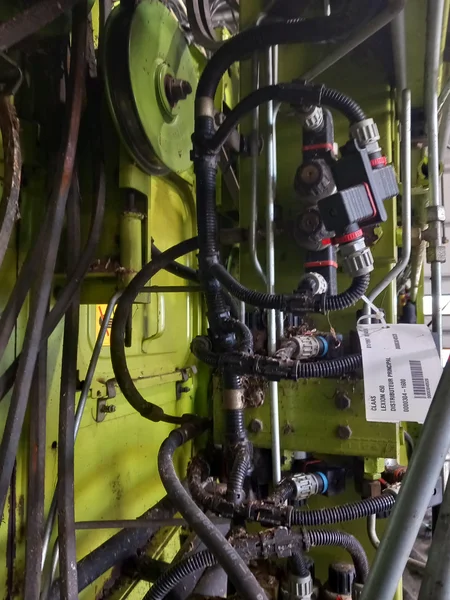 Distributeur hydraulique pour CLAAS LEXION 450