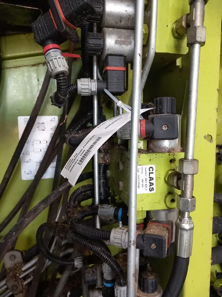 Distributeur hydraulique pour CLAAS LEXION 450