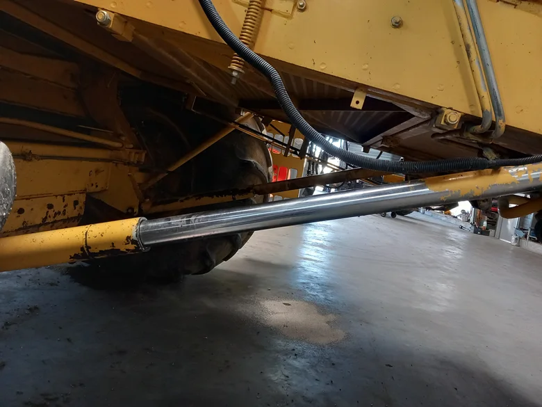 Vérin pour NEW-HOLLAND TX 68
