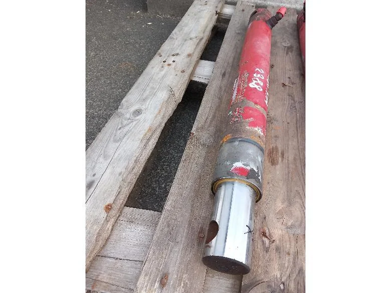 Vérin pour CASE IH AXIAL-FLOW 2388