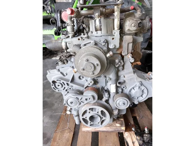 Moteur complet pour MERLO P38.10