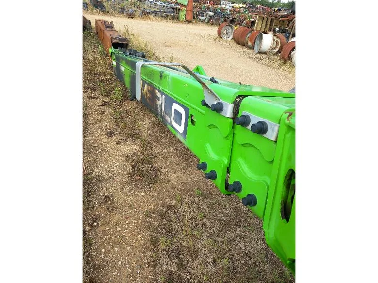 Mat et tablier pour MERLO P38.10
