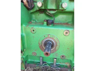 Prise de force pour JOHN-DEERE 6910