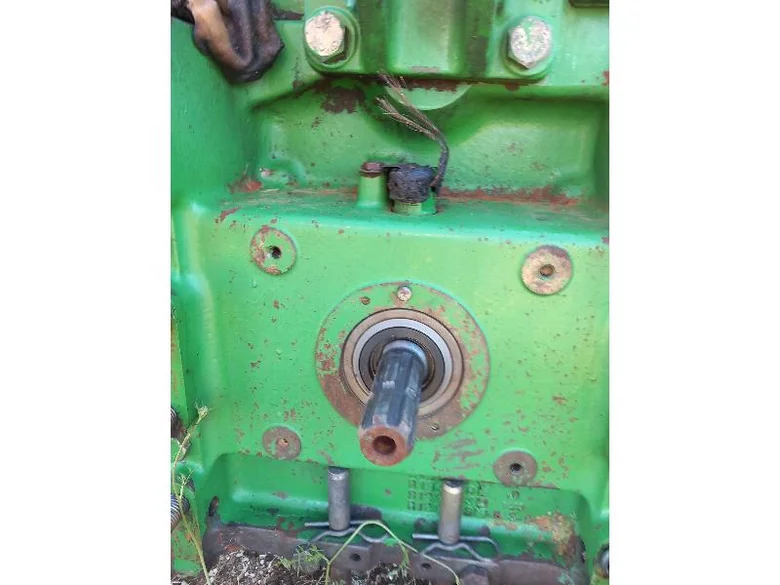 Prise de force pour JOHN-DEERE 6910