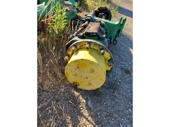 Moyeu de roue pour JOHN-DEERE 6910
