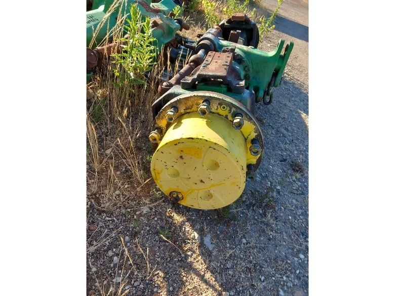Moyeu de roue pour JOHN-DEERE 6910
