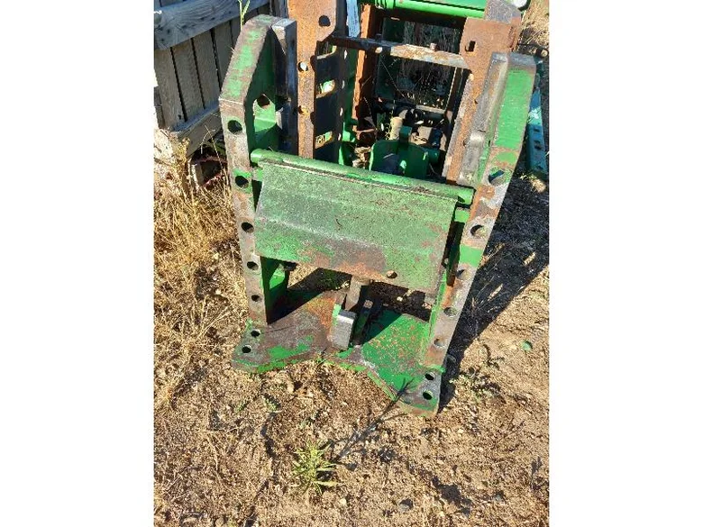 Attelage pour JOHN-DEERE 6910
