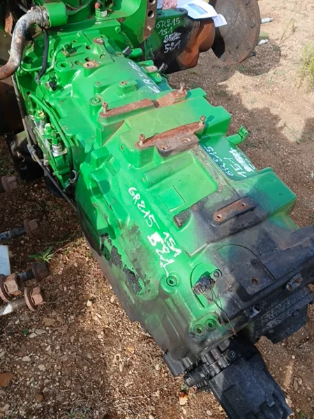 Boite de vitesse complète pour JOHN-DEERE 6215 R