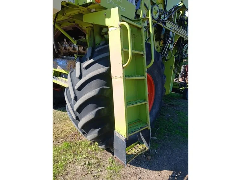 Escalera para cosechadoras para CLAAS LEXION 430