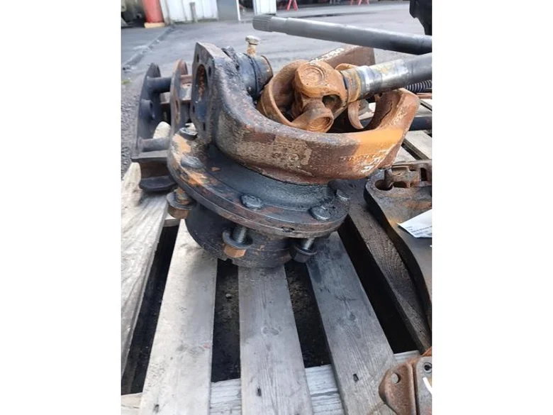 Kingpin for VALTRA N134