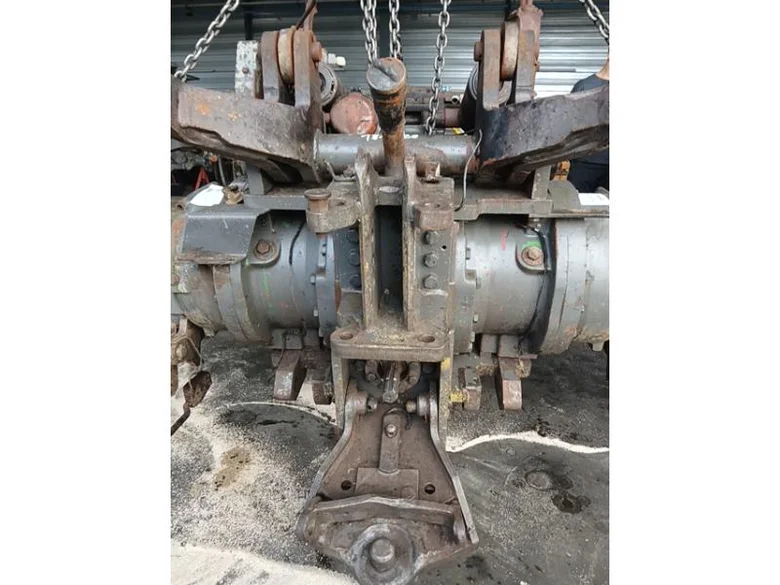 Rear axle housing for FENDT 615