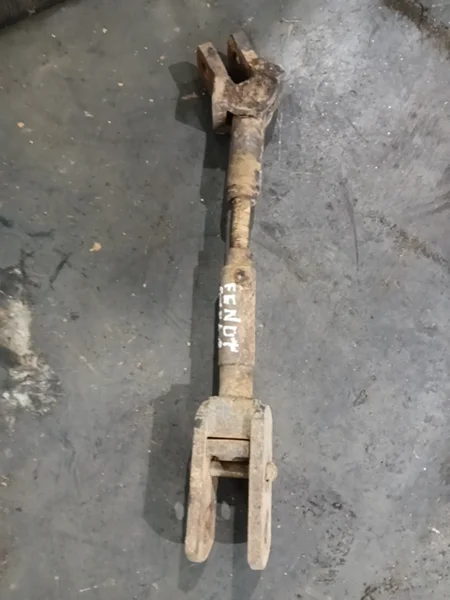 Rear axle housing for FENDT 615