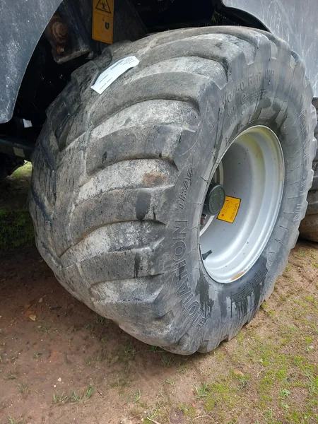 Neumático para CASE IH LB 434 XL