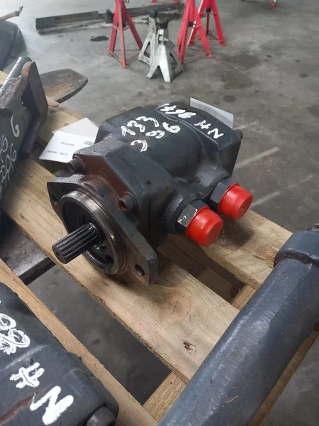 Hydraulique pour FORD 8670