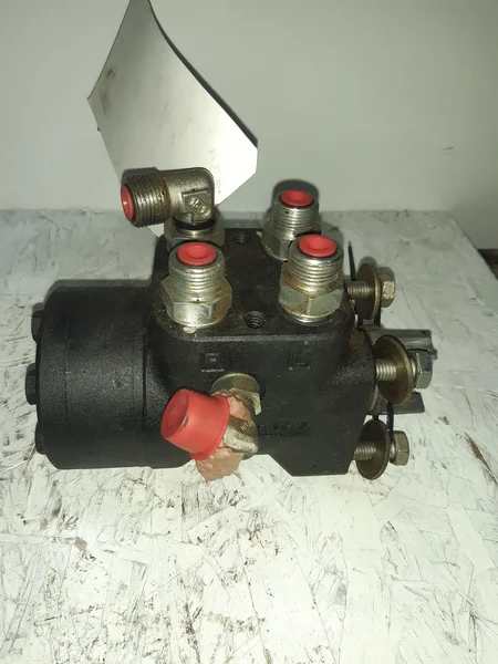 Hydraulique pour JOHN-DEERE 6140 M