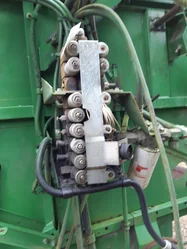 Distributeur hydraulique pour JOHN-DEERE 2066