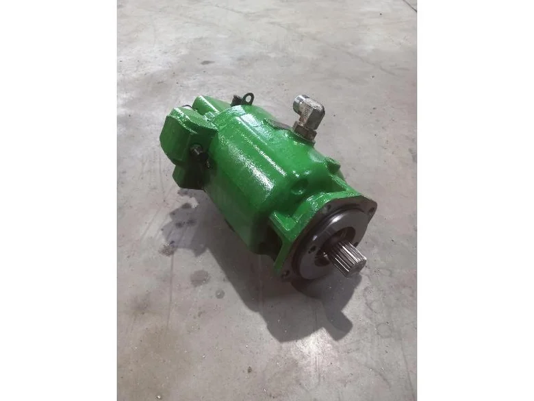 Hydrostatic motor for JOHN-DEERE S660