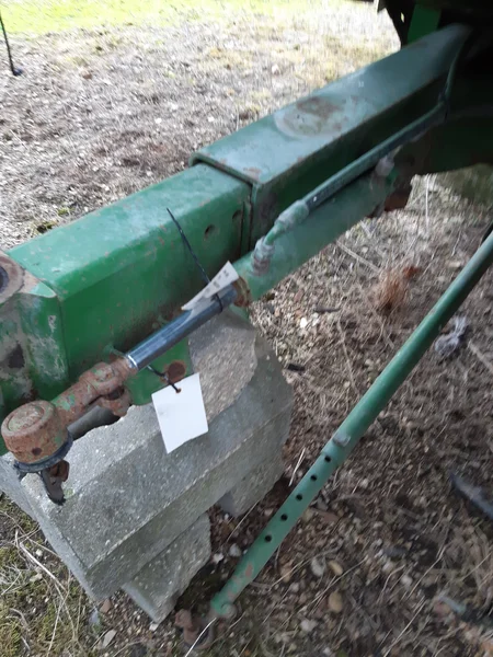 Vérin pour JOHN-DEERE 2054