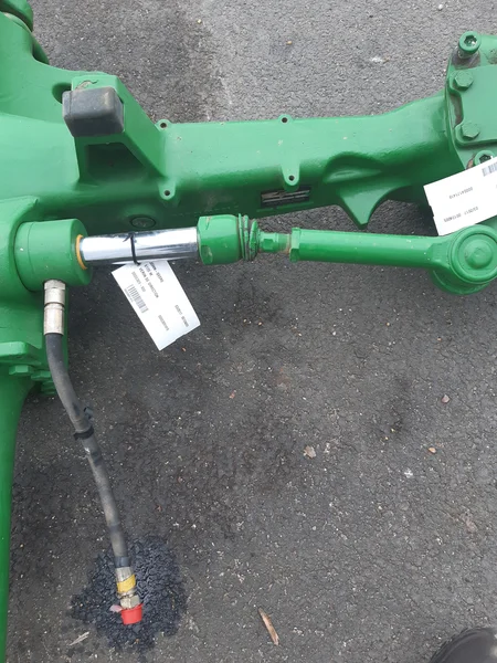 Vérin pour JOHN-DEERE 6120 M
