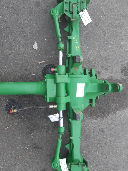 Vérin pour JOHN-DEERE 6120 M