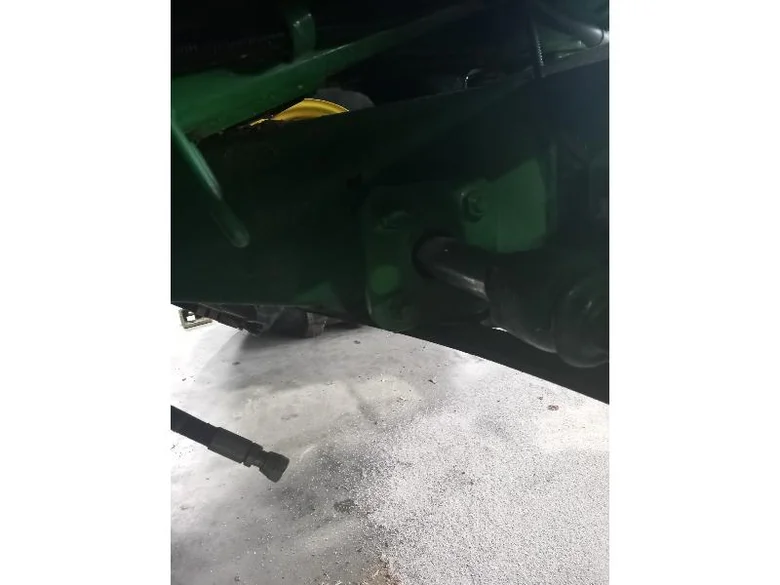 Vérin pour JOHN-DEERE S660