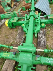 Vérin pour JOHN-DEERE 6155 R